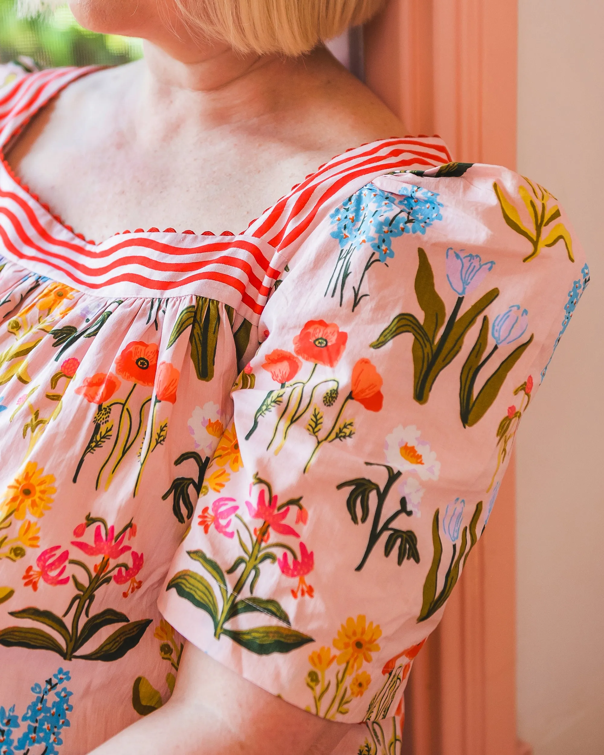 Printfresh   Lars Salt Lake Stems - Gracious Gardener Midi - Pink Marshmallow